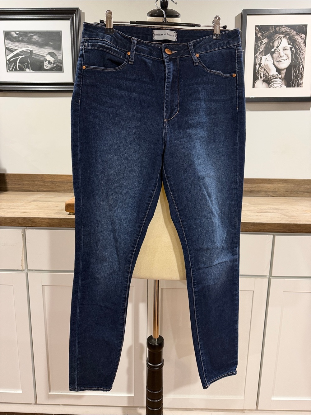 Articles of Society Dark Blue Stretch Skinny Jeans size 28 waist
